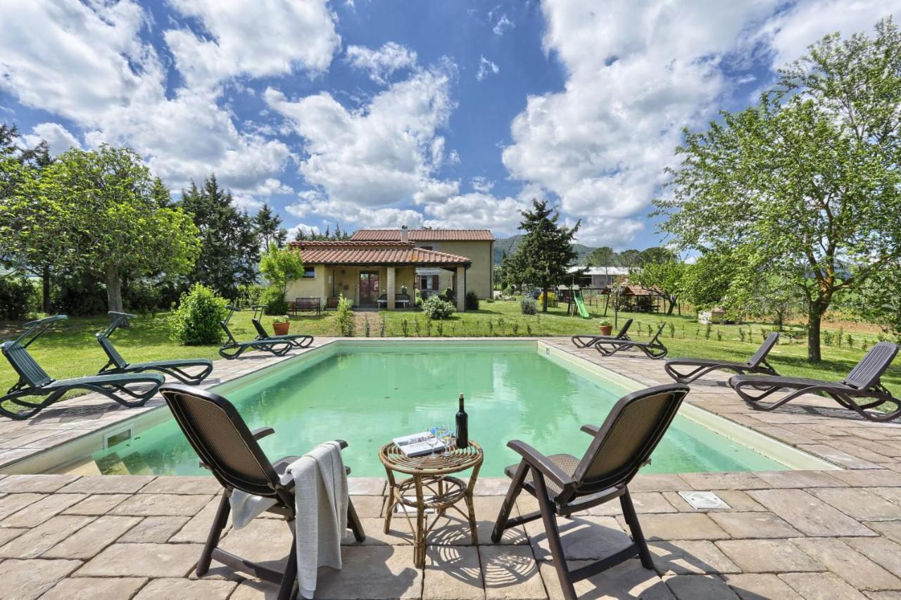 Appartamento Uva - Agriturismo Le Selvole Pomarance Exterior photo
